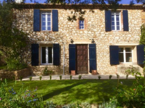 XIXe Provencal Stone House with Private Pool